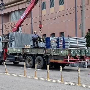 高處鷹架提供懸吊式施工架搭設